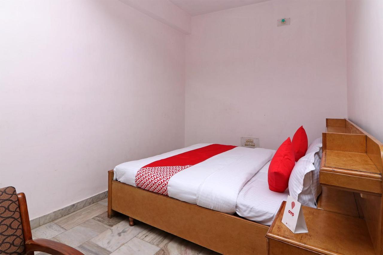 Oyo 16112 Hotel Uruvela International Bodh Gaya Dış mekan fotoğraf