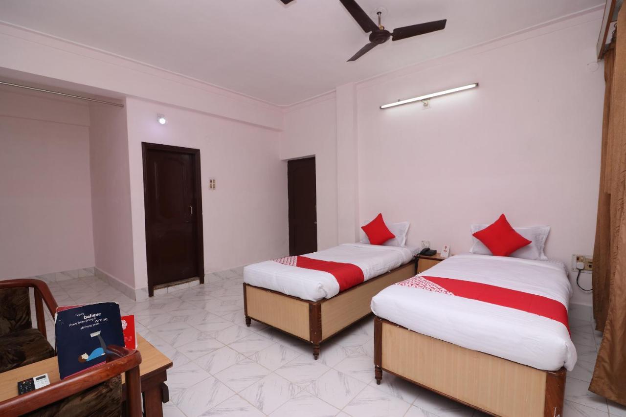 Oyo 16112 Hotel Uruvela International Bodh Gaya Dış mekan fotoğraf