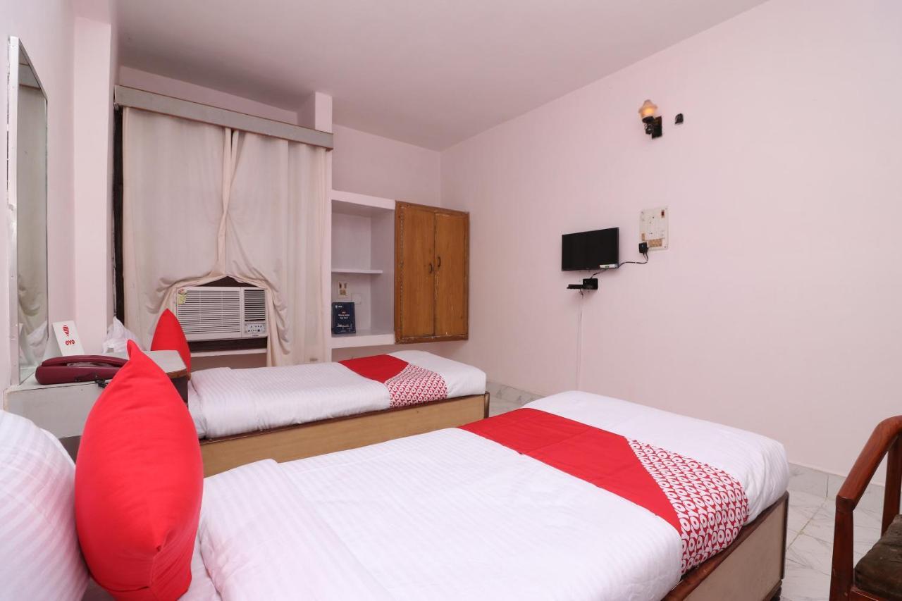 Oyo 16112 Hotel Uruvela International Bodh Gaya Dış mekan fotoğraf