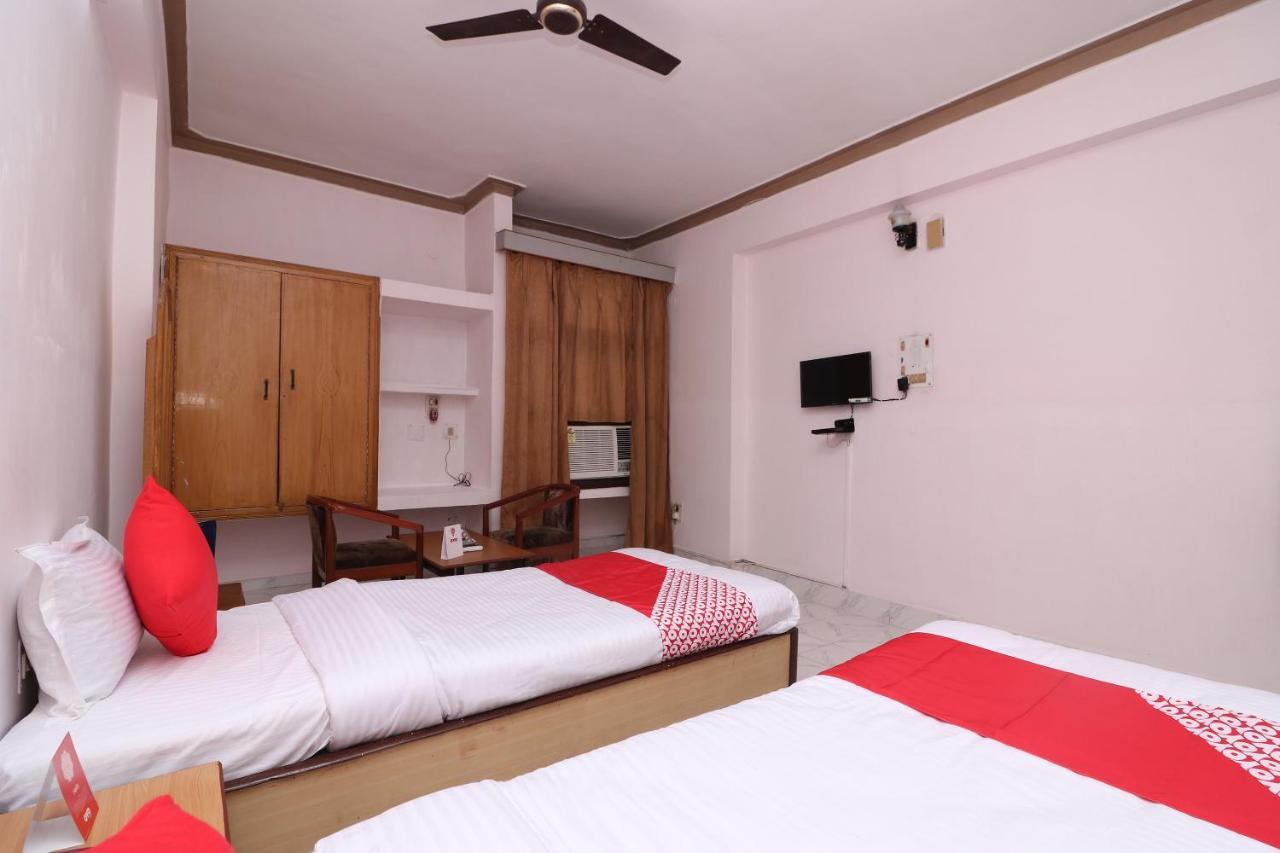 Oyo 16112 Hotel Uruvela International Bodh Gaya Dış mekan fotoğraf