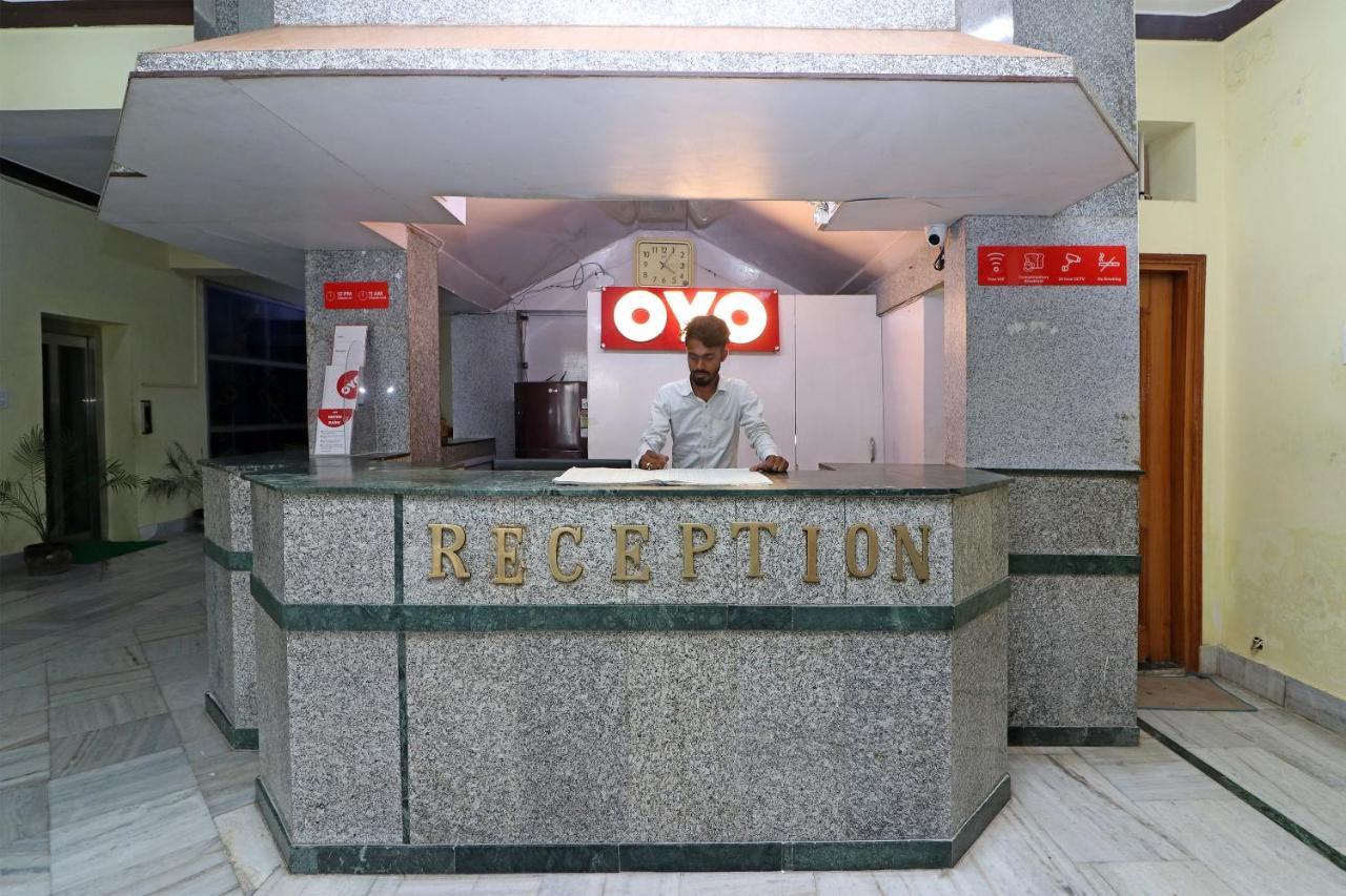 Oyo 16112 Hotel Uruvela International Bodh Gaya Dış mekan fotoğraf