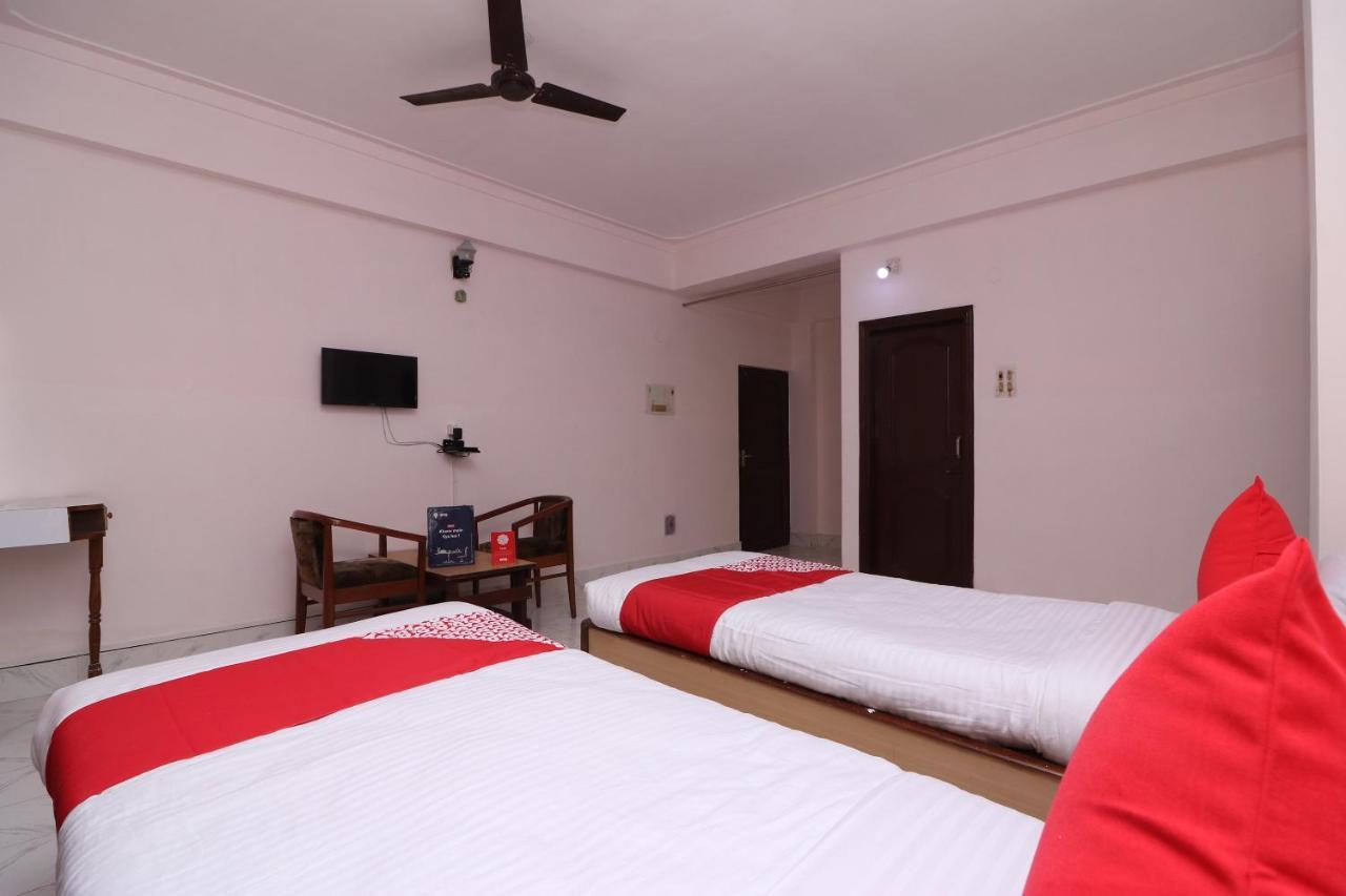 Oyo 16112 Hotel Uruvela International Bodh Gaya Dış mekan fotoğraf